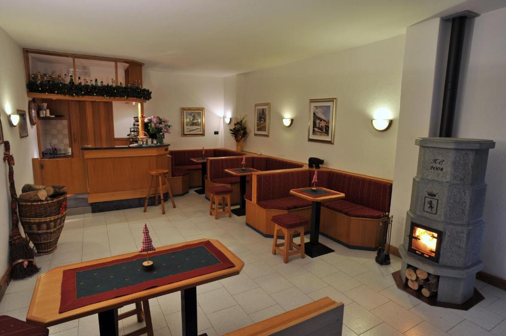 Hotel Rendez-Vous - Aymavilles Zewnętrze zdjęcie